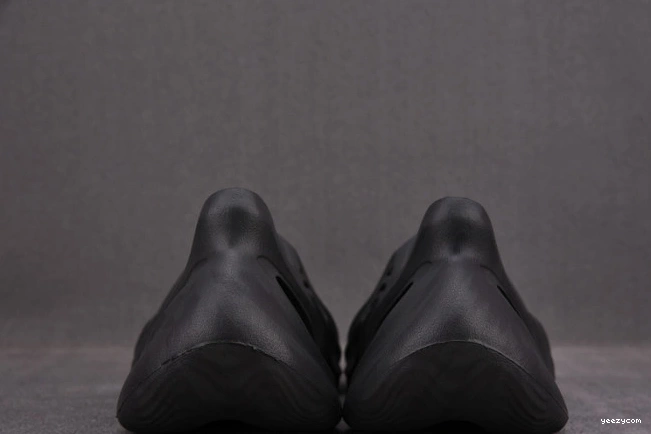 Yeezy HP8739 Adidas RNNR Onyx Foam 0718